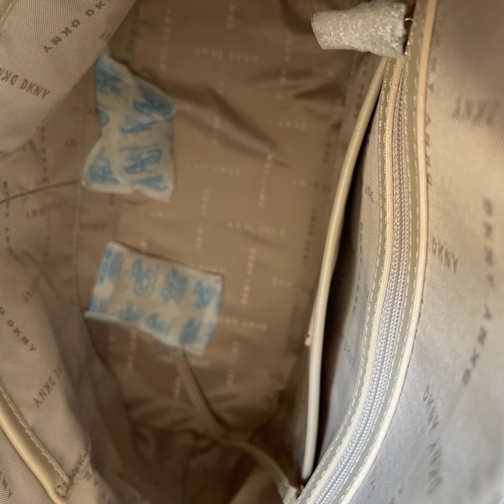 NWT DKNY Handbag - Picture 4 of 4